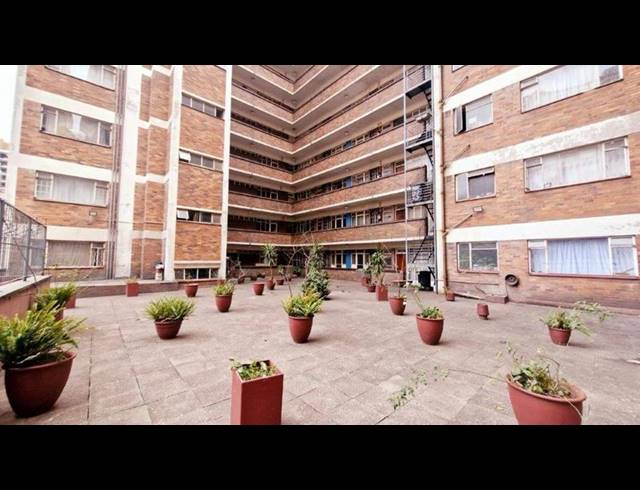 2 BEDROOM APARTMENT FOR SALE IN HILLBROW